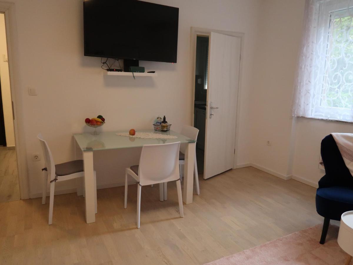 Apartma Runa *